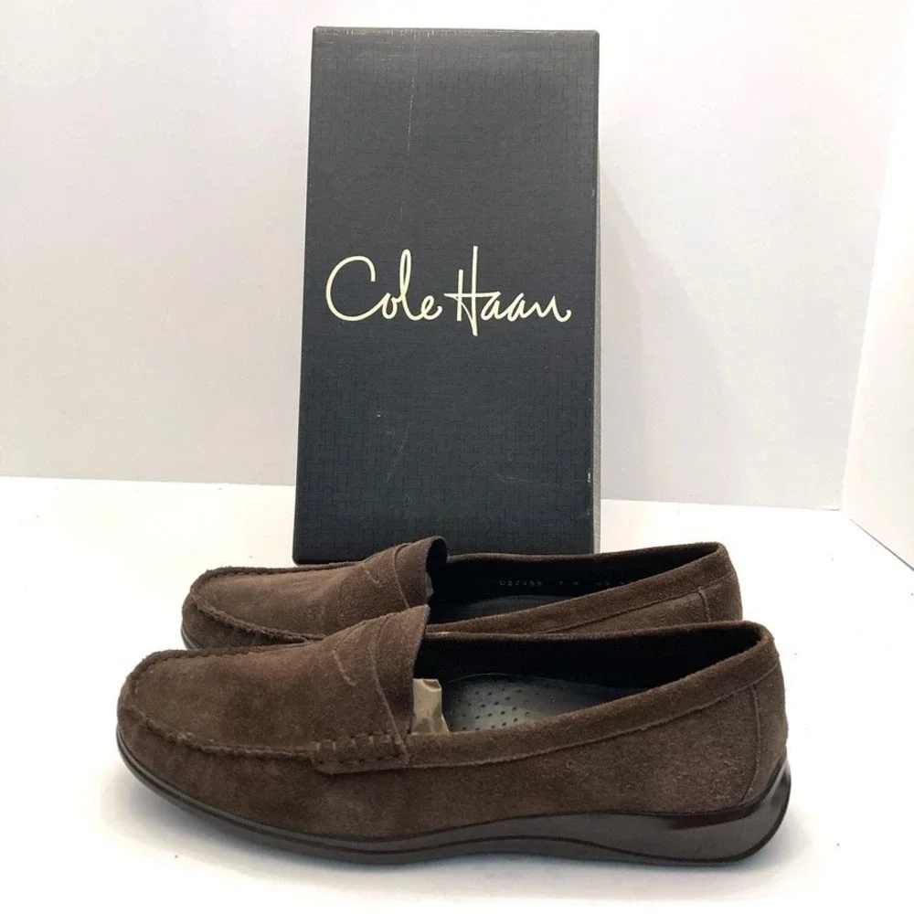 Cole Haan Erika Penny‎ Moc Loafers Chocolate Brown Suede Leather Womens 7B